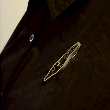 【飾不飾】墨金星河《Flared The Galaxy》/ 系列作品/一瞬‧流光/胸針