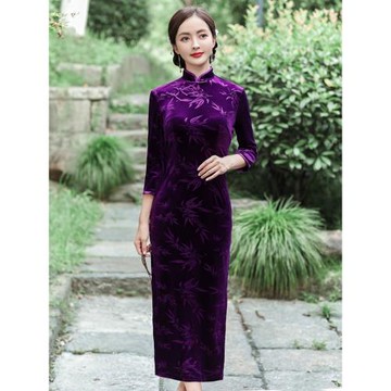 壓花金絲絨旗袍長款秋季2025年新款長袖中年女媽媽日常復古國風