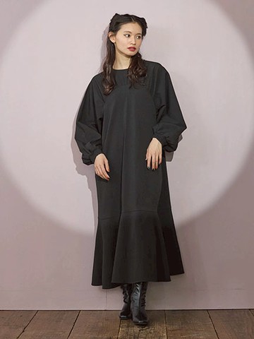 特色前弧形壓褶設計蓬袖魚尾洋裝(6P34L0H0400) - Green Parks