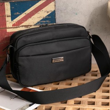 【Kinloch Anderson】Alfred 小款拉鍊側背包-自信黑