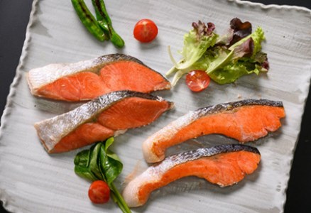 鮭問屋「熟成塩紅鮭・塩銀鮭」切身食べ比べ〈約1.9Kg〉