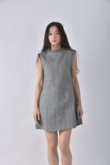 (S) 無袖貼鑽條紋黑色洋裝