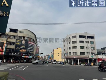 鼎中文藻商圈收租大面寬透天金店面｜高雄市三民區鼎中路