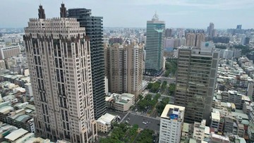 六十米林蔭大道【國王1號院】高樓層雙車豪邸｜高雄市苓雅區民族二路