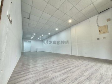 科工館綠園道稀有釋出公寓一樓店面｜高雄市苓雅區樂仁路