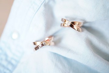 925純銀 18K鍍玫瑰鍍金交差戒指 (鋯石) 手工刻字戒指