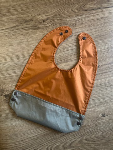 無死角 不發霉  快乾 吃飯圍兜 橘棕大地色系 親子旅行露營好夥伴