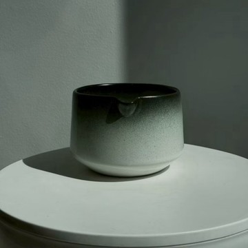 Latisha CHAWAN 陶瓷抹茶沖泡碗（附濾嘴）– CW-01-WB 款式（黑白色）