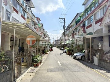中豐路旁大地坪美墅・前院停車・稀有釋出！｜桃園市龍潭區中豐路高平段
