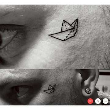 「漂泊的人」小船 紋身貼紙 微刺青 輕紋身  紋身貼  打卡 個性 男用 防水 直播 創意 持久 抖音同款