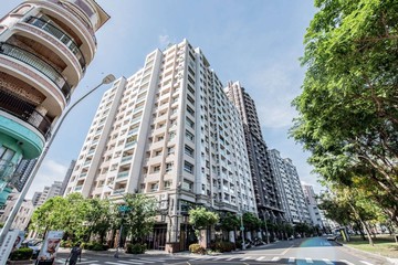 美術館~波堤景觀二房｜高雄市鼓山區河西一路