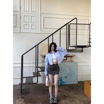 一頭阿瓜 甜酷辣妹短款長袖襯衫女設計感小眾春秋襯衣外穿上衣潮