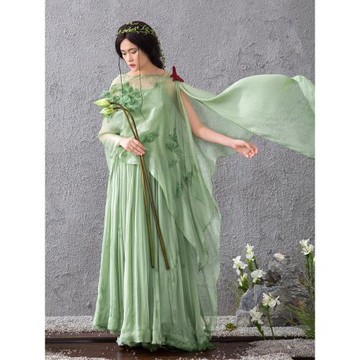 生活在桑蠶絲連衣裙配披肩蝴蝶釘花復古優雅氣質秋季新款長裙女