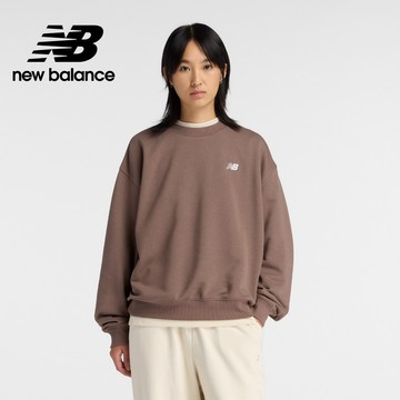【New Balance】 NB 簡約LOGO棉質長袖衛衣_女性_咖啡棕_WT41508ABP