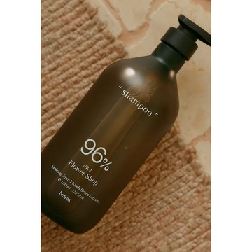 hetras 韓國空運現貨 植萃香氛洗髮乳 GD推薦香味 正品 大容量洗髮精 五星級飯店 木質香 植萃洗髮 K1010