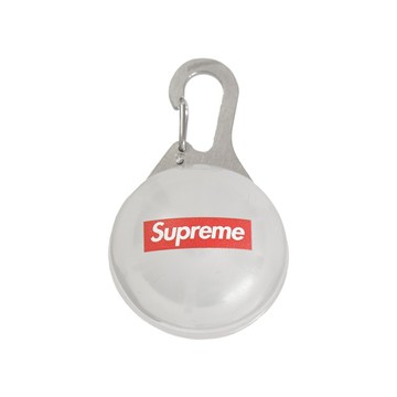 SUPREME SPOTLIGHT KEYCHAIN LED LOGO 發光 球 吊飾 【逢甲 FUZZY】