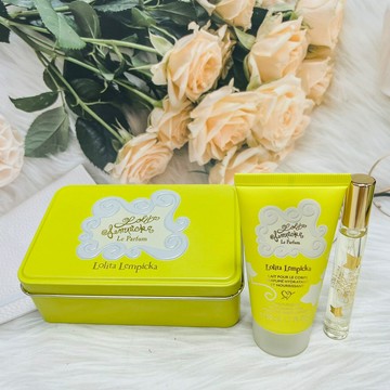 法國 Lolita Lempicka 蘿莉塔 經典蘋果香氛組 淡香精7.5ml+身體乳50ml+蘿莉塔品牌鐵盒｜全店$299 全家取貨免運｜領券9折｜APP下單最高再賺22%點數⚡
