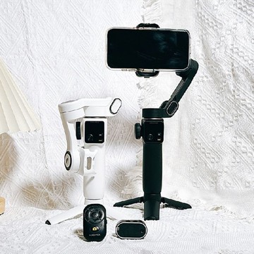 美極品 【AI 360 未來三軸腳架】 AI跟臉穩拍神器