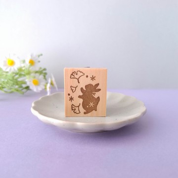 秋 銀杏與兔子 橡皮擦印章  Ginkgo