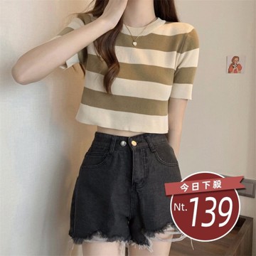 【台灣發貨】韓版圓領條紋短版上衣 衣服 女裝 t恤 短袖t恤 上衣【T555】