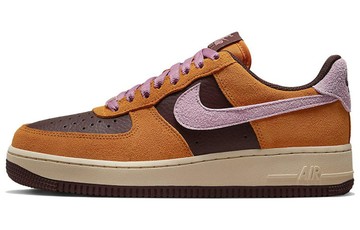 WMNS AIR FORCE 1 07 MAGMA ORANGE