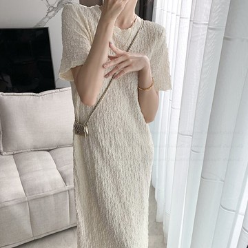 法式chic御姐輕熟連衣裙女2022年夏季小眾肌理休閑慵懶風寬松長裙