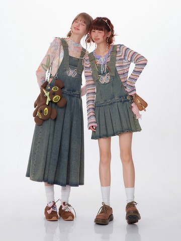 ziziFei春夏美式復古設計感收腰蝴蝶刺繡中長款百褶牛仔背帶裙女