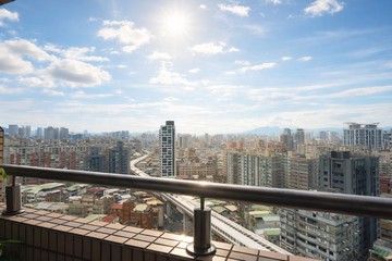 景安捷運3分鐘比利時高樓景觀邊間三房車｜新北市中和區中正路