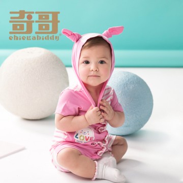 奇哥 小海獺繡花短袖兔裝/連身衣 3-18個月 (2色選擇)