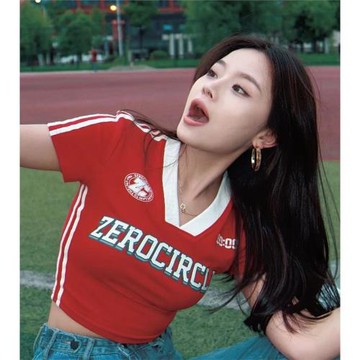 美式復古字母高腰潮牌正肩短袖t恤女修身夏季辣妹v領短款上衣