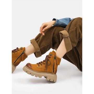 大黃靴馬丁靴冬季新款超火短靴加絨厚底靴設計感潮酷ins時尚炸街