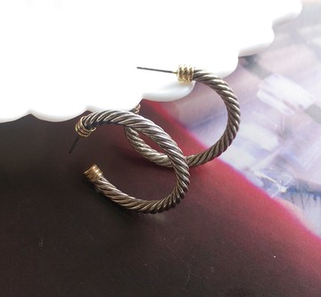 Vintage Jewelry 西洋古董飾品 銀色調 簡約 扭旋C圈 針式耳環