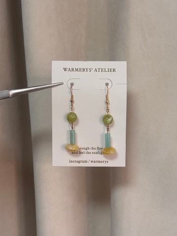 /現貨/ vintage-style earrings (green blue yellow) 輕復古耳環