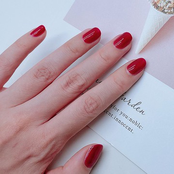 V135 如意紅 愛若雅光撩指甲油一步膠