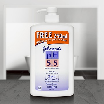 Johnson's 2合1 潤膚 沐浴乳 1000ml 嬌生 溫和沐浴乳 保濕沐浴乳 【好物底家】DS029038 !