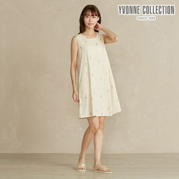 YVONNE 以旺傢飾 長頸鹿印花無袖洋裝-沙丘白
