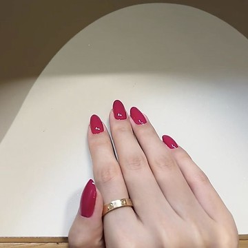 💗Yuki Nail💗火龍果紅亮面穿戴甲百搭顯手白日常通勤學生黨都適配的成品甲片