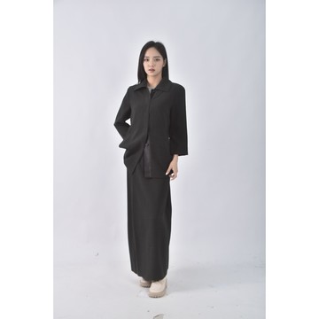 (M) chyontyieei翻領黑色套裝二手衣