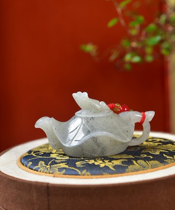 和田玉青花把把壺 雕工精緻 高品質美貨 小精品 重41.98克