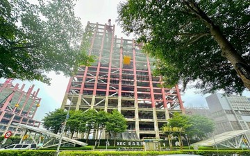 都廳大院預售高樓二房車位｜重劃區近捷運｜新北市三重區重新路五段
