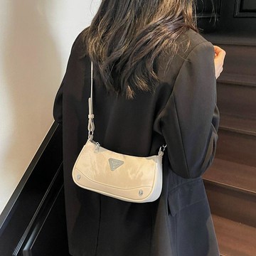 女包 斜挎包 手提包 輕奢小衆包包女 新款百搭斜挎包高顏值包包洋氣2025新款百搭高級鏈條斜挎包時尚小衆單肩腋下通勤