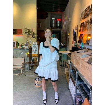 落落狷介網紅兩件套裝 減齡白色套裝裙夏季方領上衣+設計感半身裙