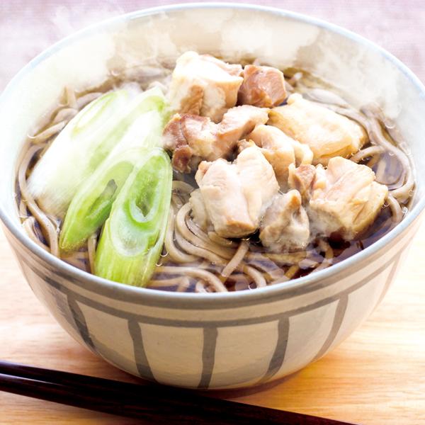 生そば 8食 (180g×4袋) つゆ付 生麺 蕎麦 簡単調理 濃縮つゆ 常温 本格派生そば