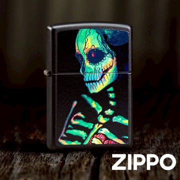 ZIPPO 夜光骸骨防風打火機 48761 黑色夜光設計 藍色的光芒 淒涼的恐怖氛圍 女性骸骨 堅忍的姿態 終身保固