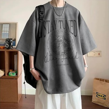 【AMERO】男裝 女裝 短袖圓領Ｔ恤 草寫英文 麂皮絨