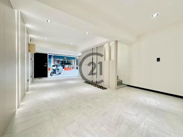 捷運時尚透天厝-D73｜新北市三重區後竹圍街