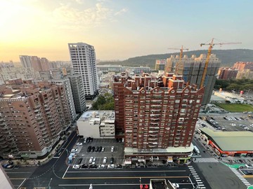 左營鉑愛悅高樓景觀陽台二房｜高雄市左營區博愛四路