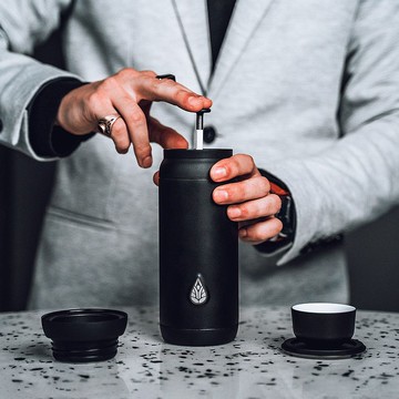 【初芳宇】ECLIPSE 隨行濾茶壺-午夜黑