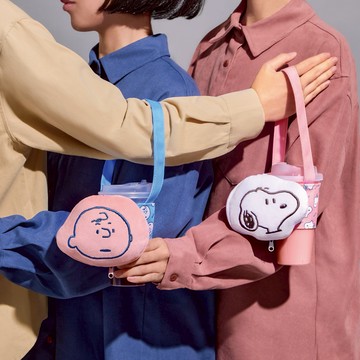 【買禮物】Snoopy史努比童趣絨毛玩偶飲料提袋｜正版授權 生日快樂 生日禮物 處女座 天秤座 天蠍座 射手座