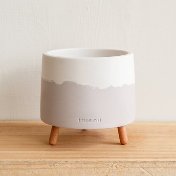 初泥 true nii | 長腳的水泥盆(L) -白雪奶茶